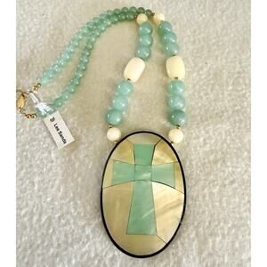 LEE SANDS Mother of Pearl AVENTURINE NECKLACE 18KGP Inlay CROSS PENDANT